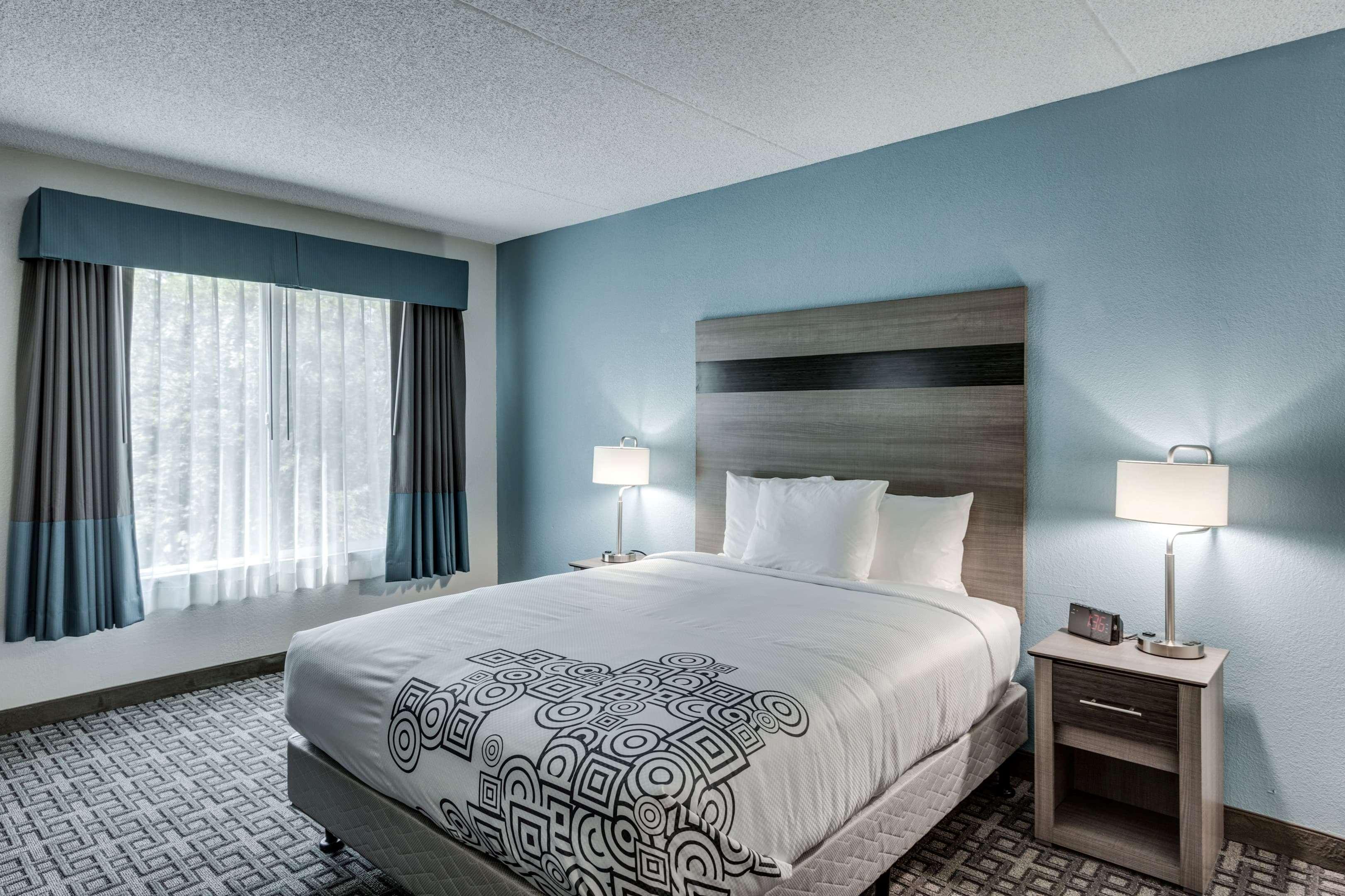 Days Inn & Suites By Wyndham Спокейн Екстериор снимка