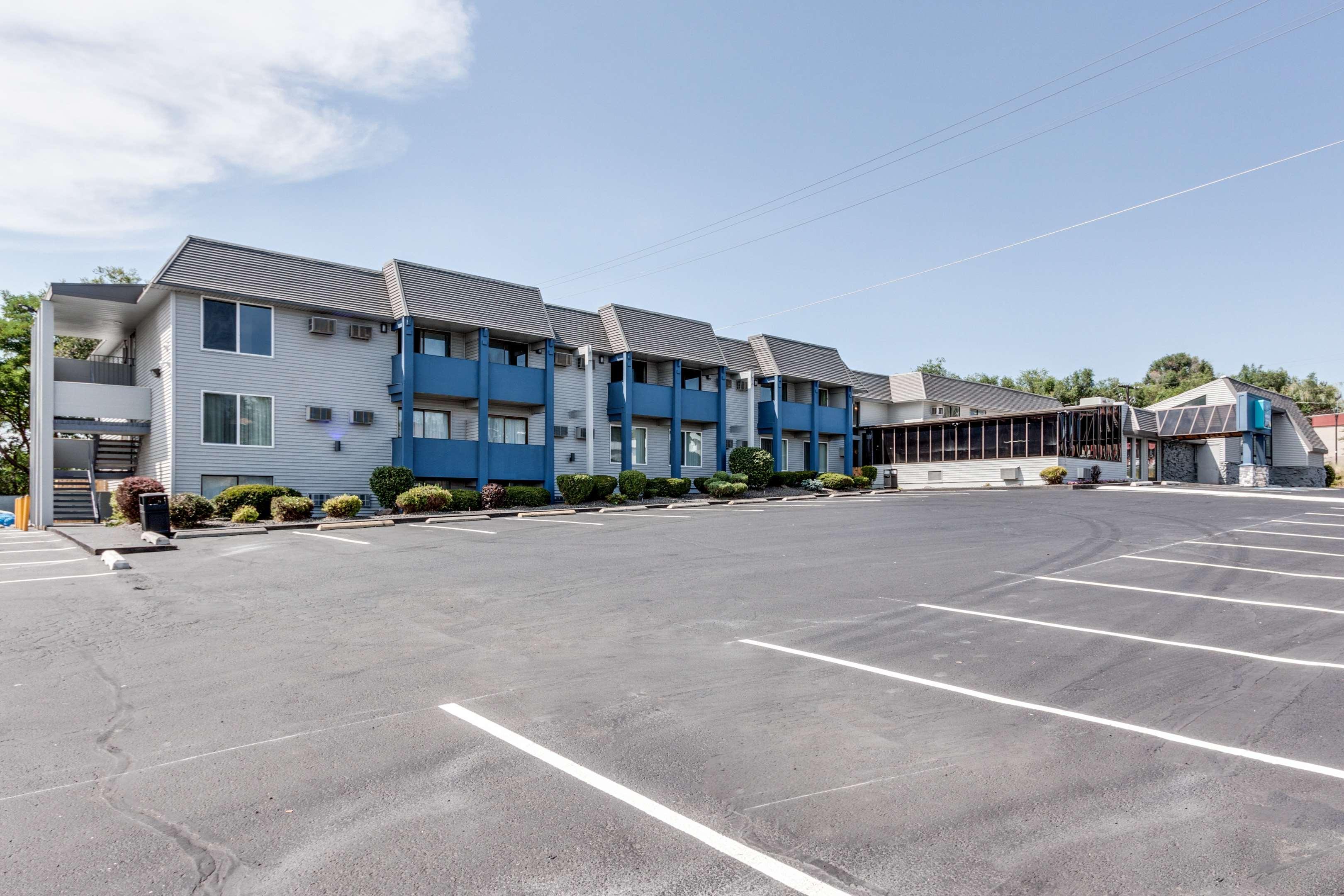 Days Inn & Suites By Wyndham Спокейн Екстериор снимка