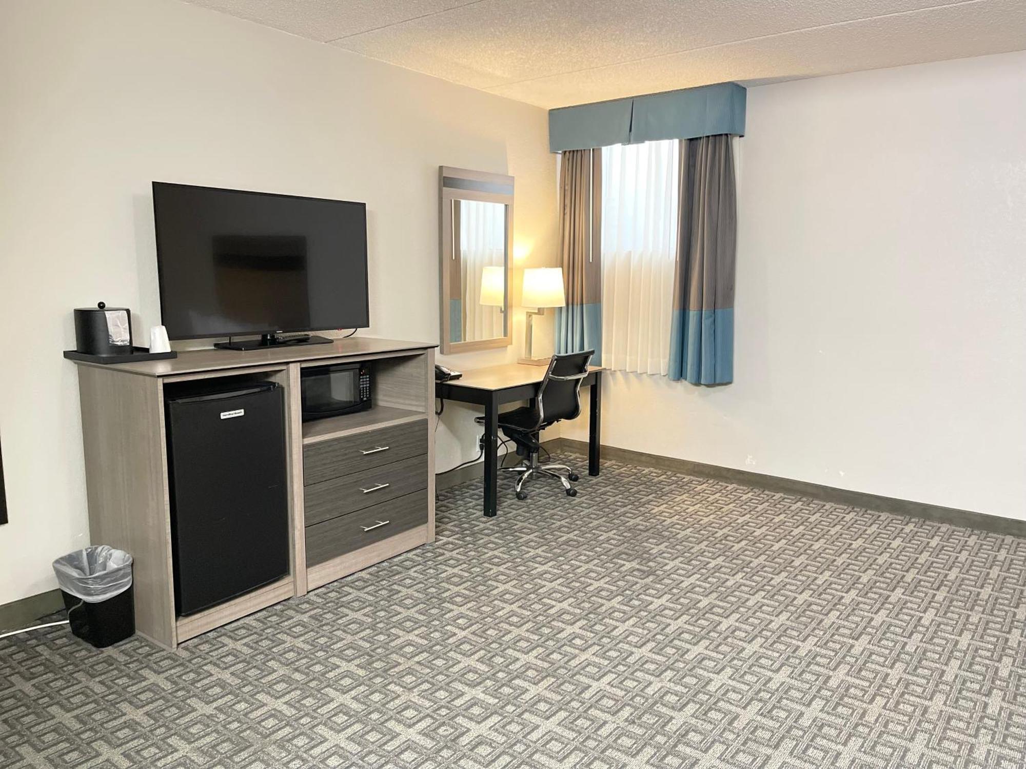 Days Inn & Suites By Wyndham Спокейн Екстериор снимка
